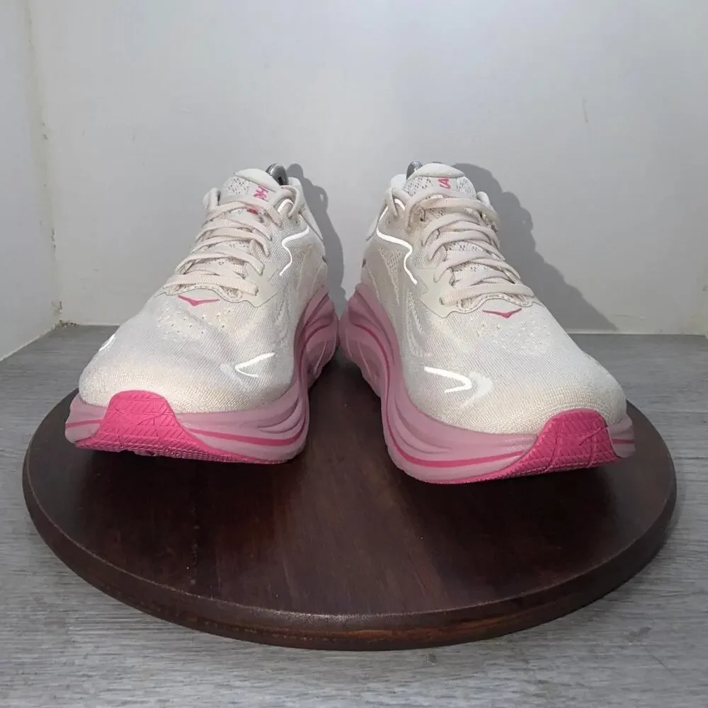 Hoka One One hoka one